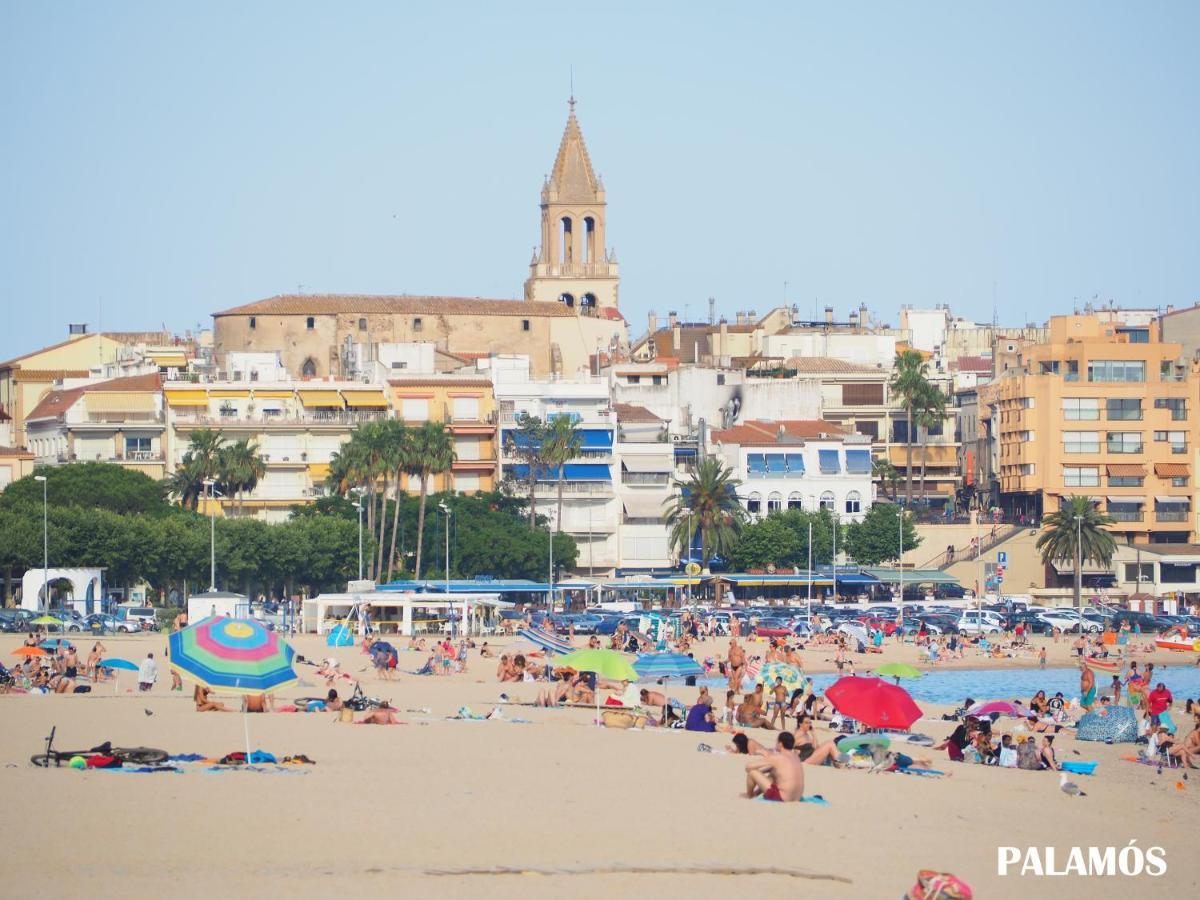 Espectacular Apartament A Palamos Centre! Amb Wifi Exterior foto